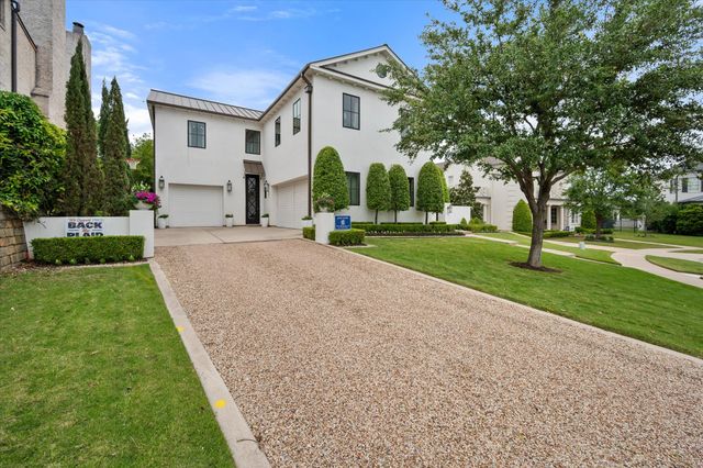 3824 Bishops Flower Road, Fort Worth, TX 76109