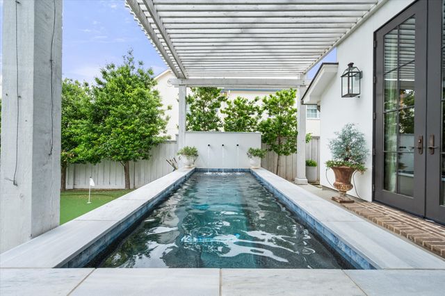 3824 Bishops Flower Road, Fort Worth, TX 76109