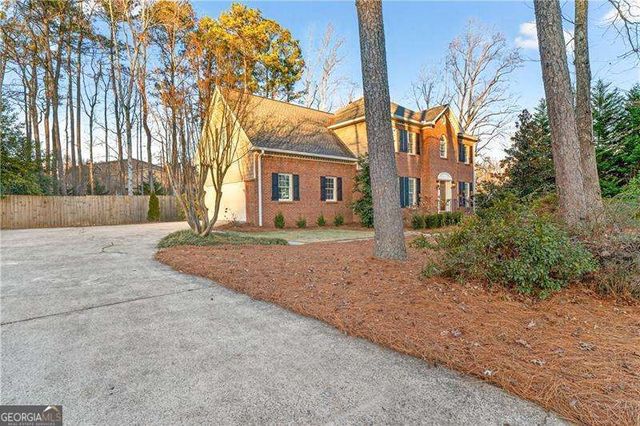 140 Derby Forest Court, Roswell, GA 30076