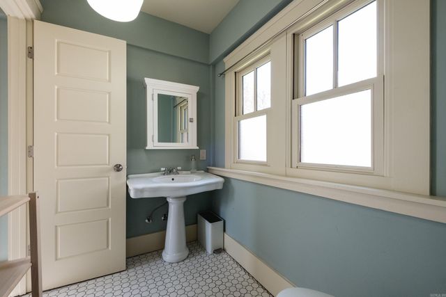 2312 S Summit Street, Little Rock, AR 72206