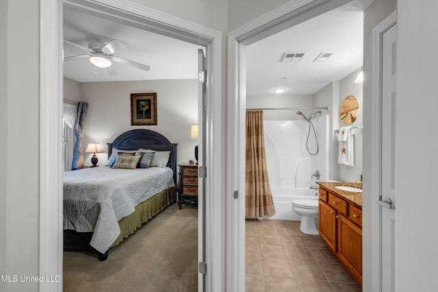 2228 Beach Drive, 508, Gulfport, MS 39507