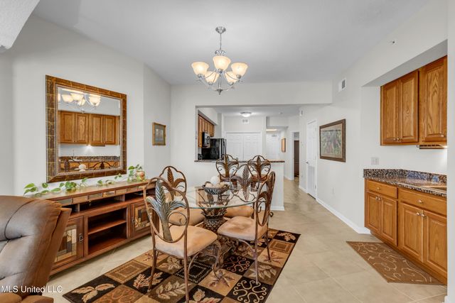 2228 Beach Drive, 508, Gulfport, MS 39507