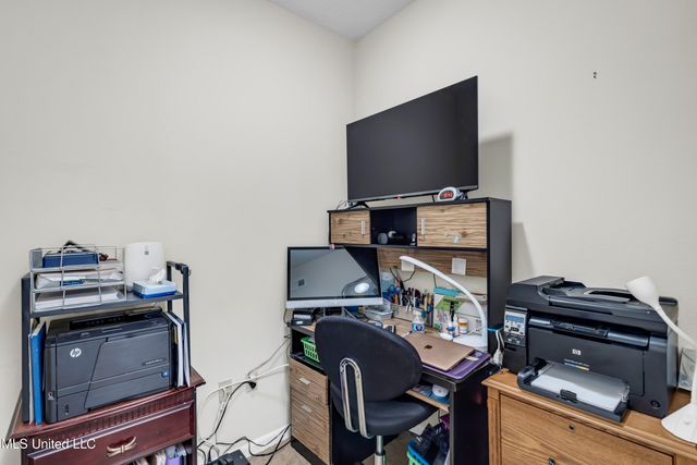 2228 Beach Drive, 508, Gulfport, MS 39507