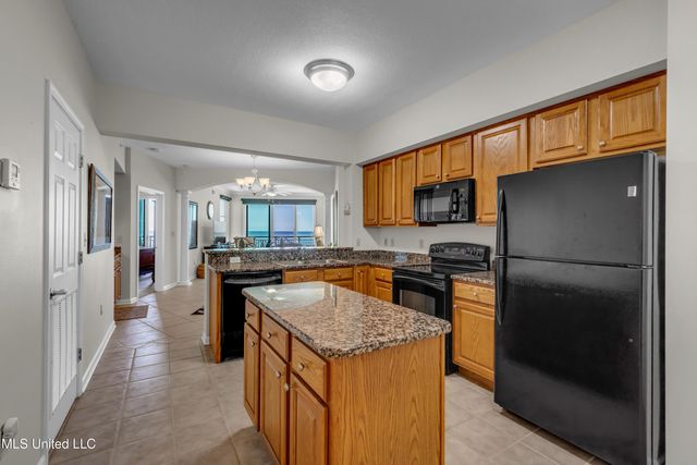 2228 Beach Drive, 508, Gulfport, MS 39507