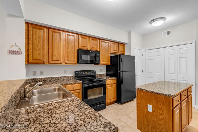 2228 Beach Drive, 508, Gulfport, MS 39507