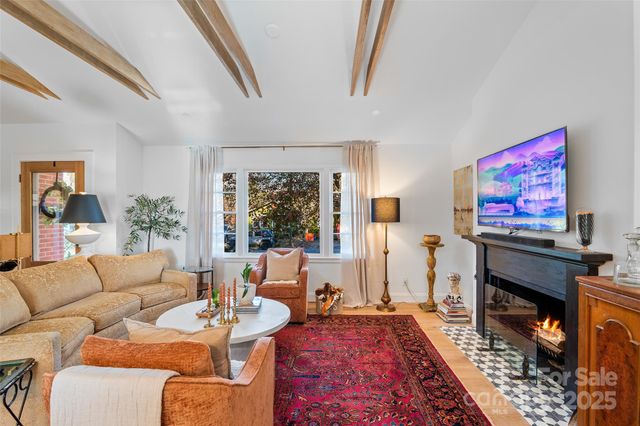 112 Pearson Drive, Asheville, NC 28801