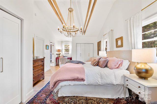 112 Pearson Drive, Asheville, NC 28801