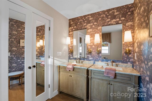 112 Pearson Drive, Asheville, NC 28801