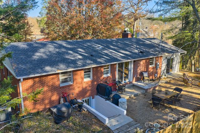 112 Pearson Drive, Asheville, NC 28801