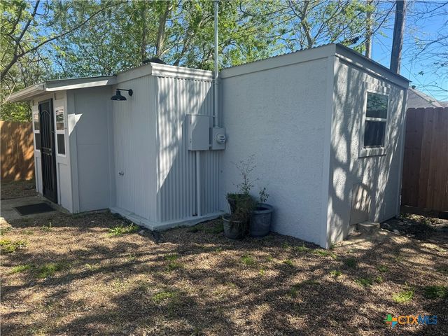 303 W. Dallas, Seadrift, TX 77983