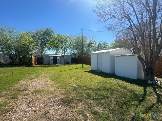 303 W. Dallas, Seadrift, TX 77983