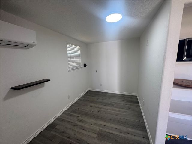 303 W. Dallas, Seadrift, TX 77983