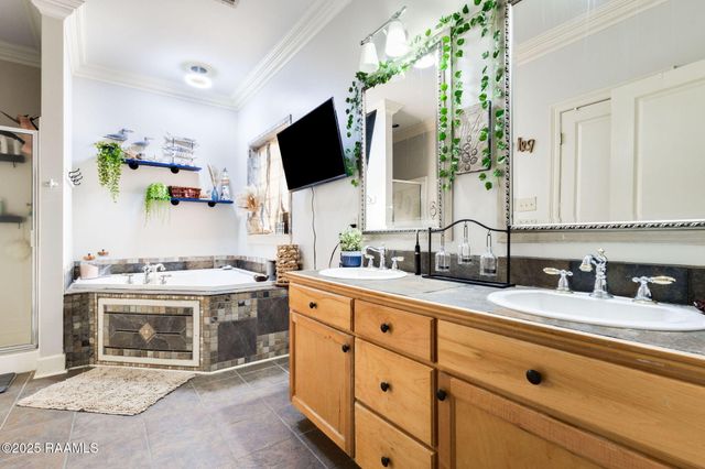 133 Saint Ignatius Circle, Cankton, LA 70584