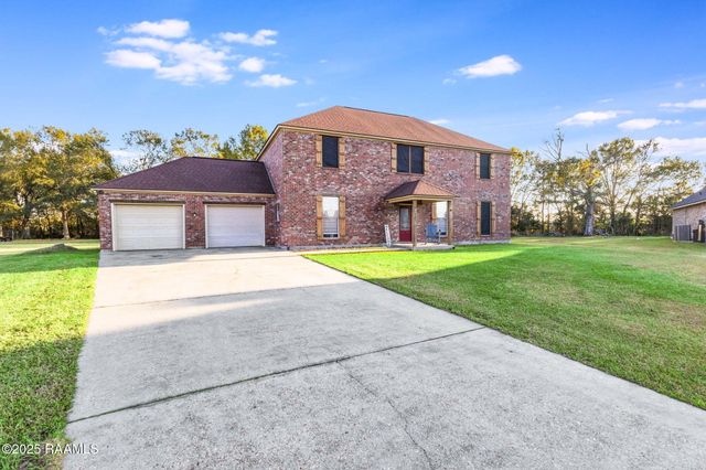 133 Saint Ignatius Circle, Cankton, LA 70584