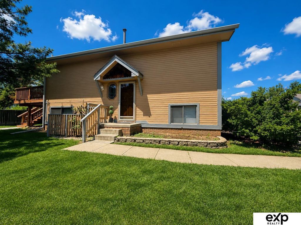 3503 Comstock Avenue, Bellevue, NE 68123