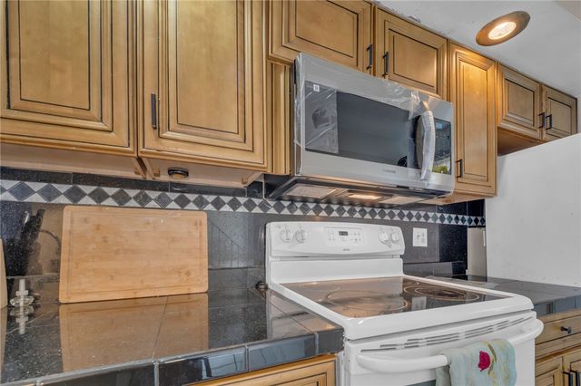 67 Fox Court, Gates, NY 14606