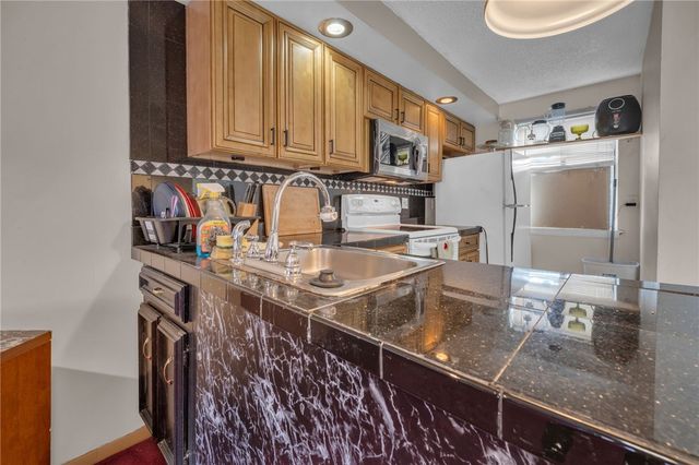 67 Fox Court, Gates, NY 14606