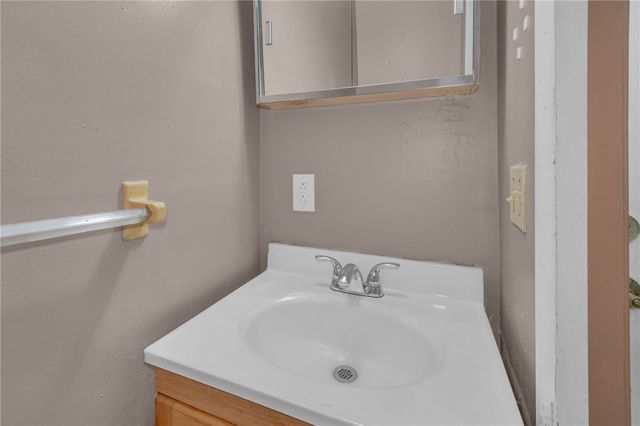 67 Fox Court, Gates, NY 14606