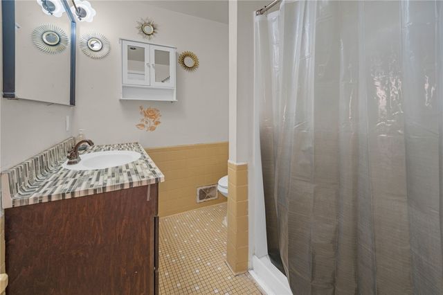 67 Fox Court, Gates, NY 14606