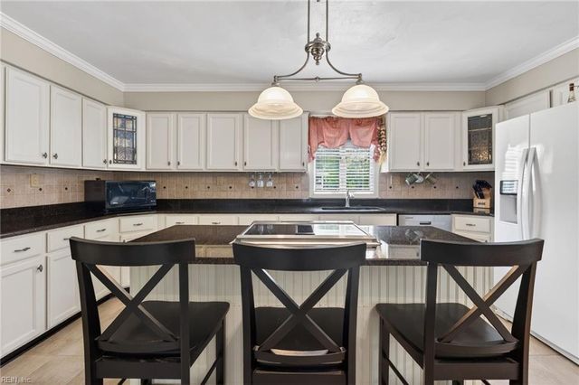 5121 Shenstone DR, Virginia Beach, VA 23455