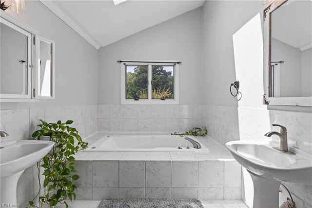 5121 Shenstone DR, Virginia Beach, VA 23455