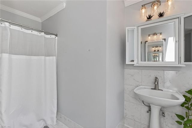 5121 Shenstone DR, Virginia Beach, VA 23455