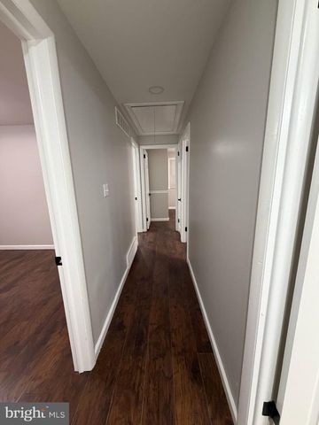 1 S INDEPENDENCE BLVD, New Castle, DE 19720