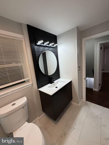 1 S INDEPENDENCE BLVD, New Castle, DE 19720