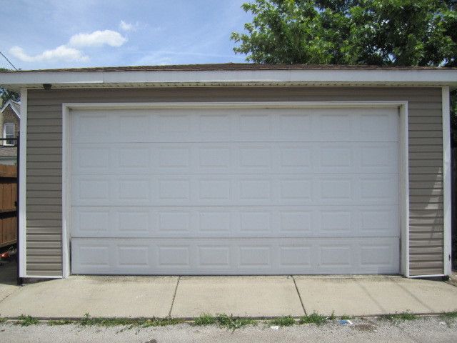 846 N Saint Louis Avenue, Chicago, IL 60651