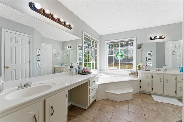 207 Dunleith Drive, Woodstock, GA 30188