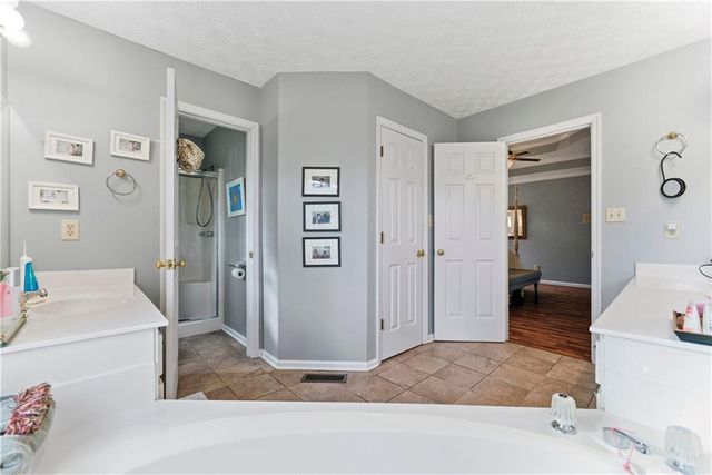 207 Dunleith Drive, Woodstock, GA 30188