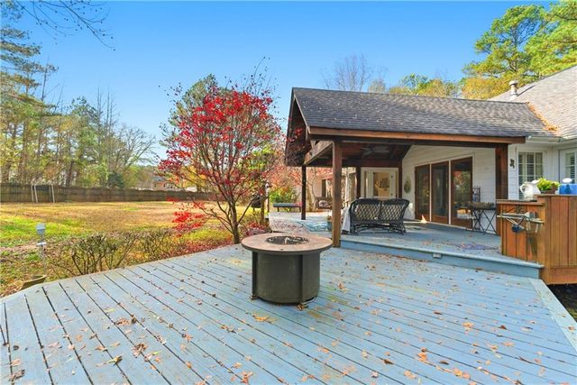 207 Dunleith Drive, Woodstock, GA 30188