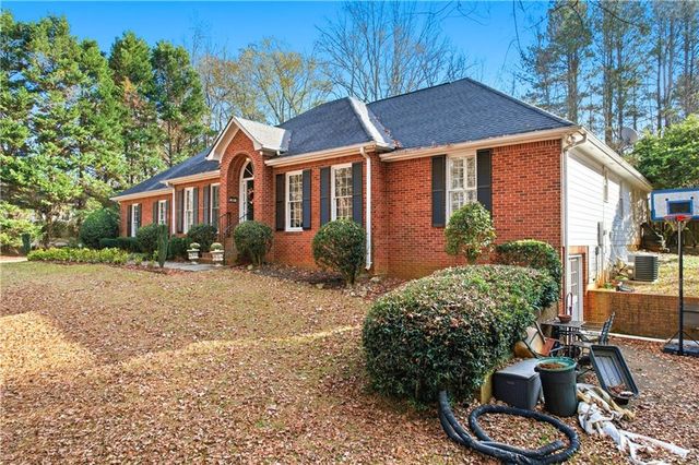 207 Dunleith Drive, Woodstock, GA 30188