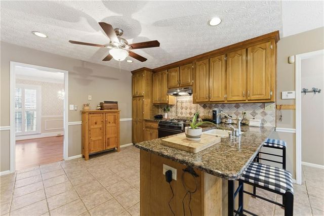 207 Dunleith Drive, Woodstock, GA 30188