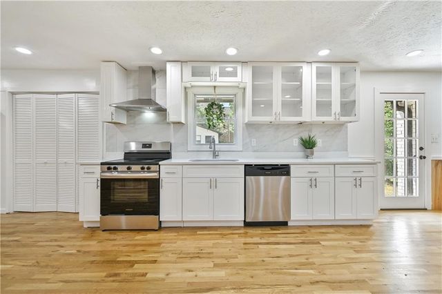 5692 Rosser Court, Lilburn, GA 30047