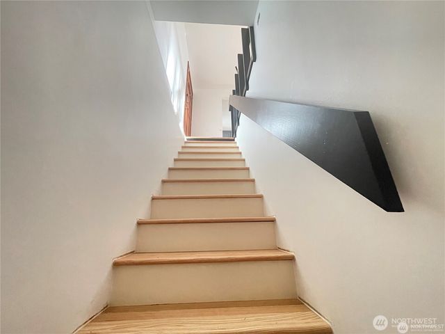 547 157th Avenue SE, Bellevue, WA 98008