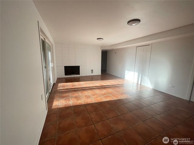 547 157th Avenue SE, Bellevue, WA 98008