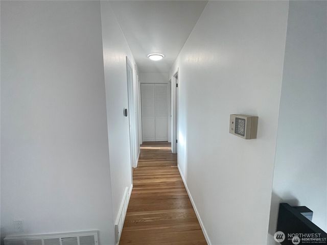 547 157th Avenue SE, Bellevue, WA 98008