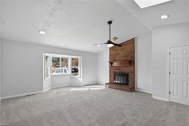 3728 Cardinal LN, Portsmouth, VA 23703