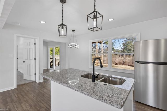 3728 Cardinal LN, Portsmouth, VA 23703