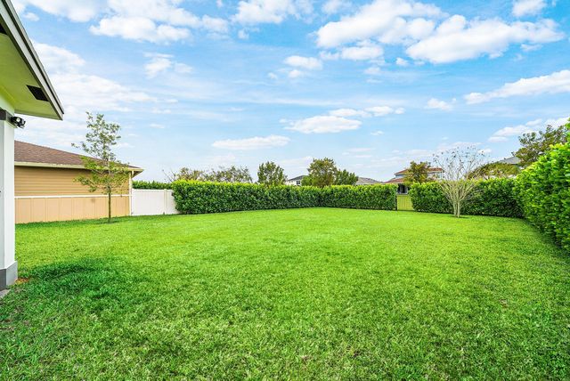 1261 Deer Hvn Drive, Loxahatchee, FL 33470