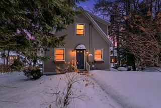 22 Crescent Lane, Hebron, NH 03241