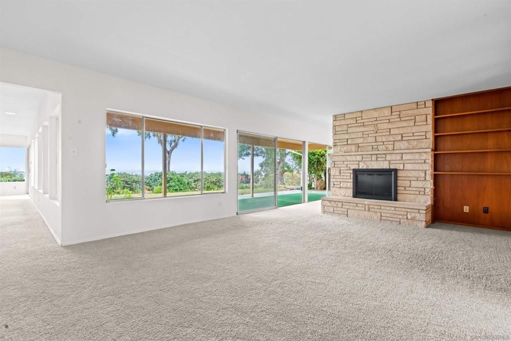 Image 1 of property listing at 5877 Soledad Mountain Road, La Jolla, CA 92037