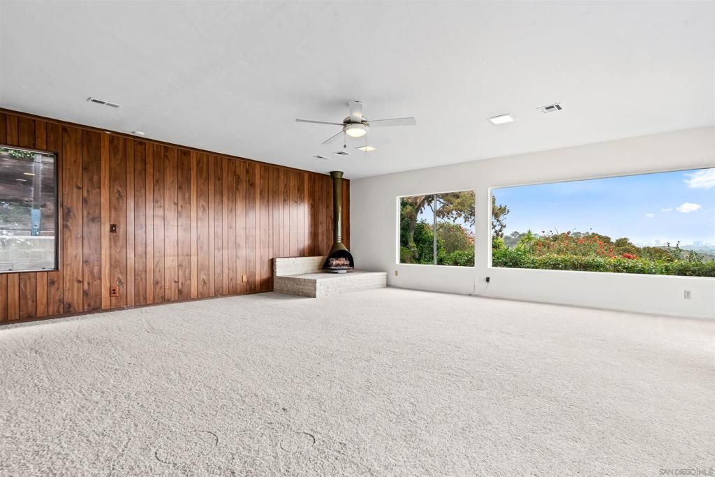 Image 10 of property listing at 5877 Soledad Mountain Road, La Jolla, CA 92037