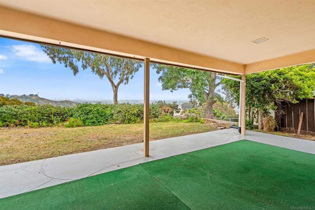 Image 23 of property listing at 5877 Soledad Mountain Road, La Jolla, CA 92037