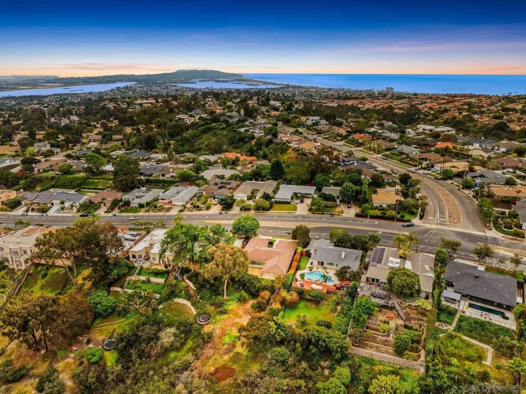 Image 29 of property listing at 5877 Soledad Mountain Road, La Jolla, CA 92037