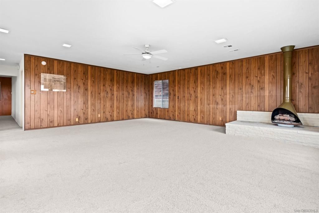 Image 9 of property listing at 5877 Soledad Mountain Road, La Jolla, CA 92037