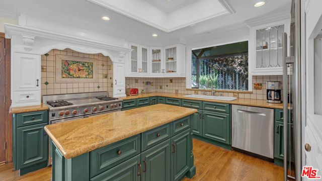 1242 Angelo Drive, Beverly Hills, CA 90210