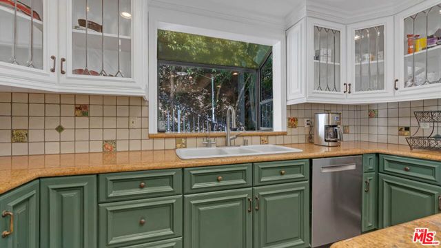 1242 Angelo Drive, Beverly Hills, CA 90210