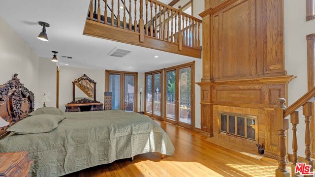 1242 Angelo Drive, Beverly Hills, CA 90210